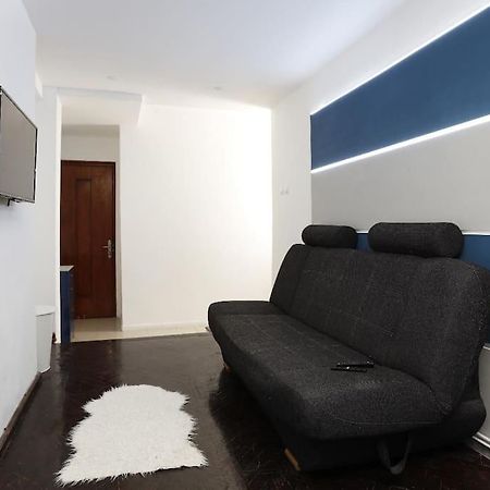 1 Bdrm Apartment In City Center Bukarest Exterior foto